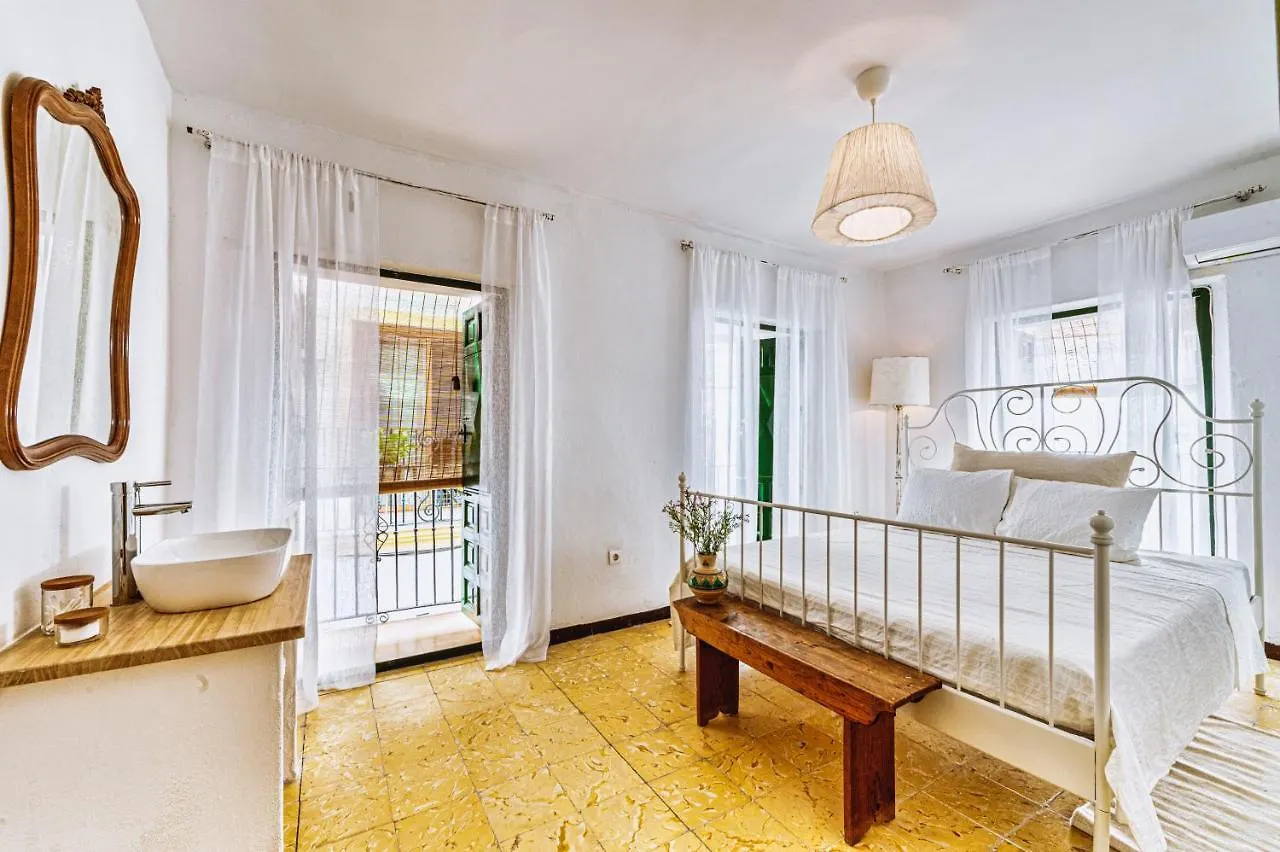 Encanto Guesthouse Canillas de Aceituno 0*,  西班牙