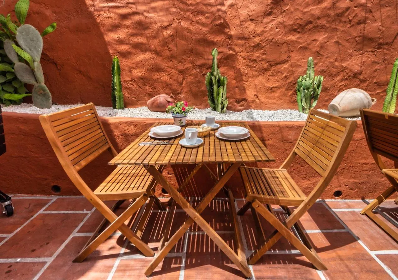 Encanto Guesthouse Canillas de Aceituno Bed & Breakfast