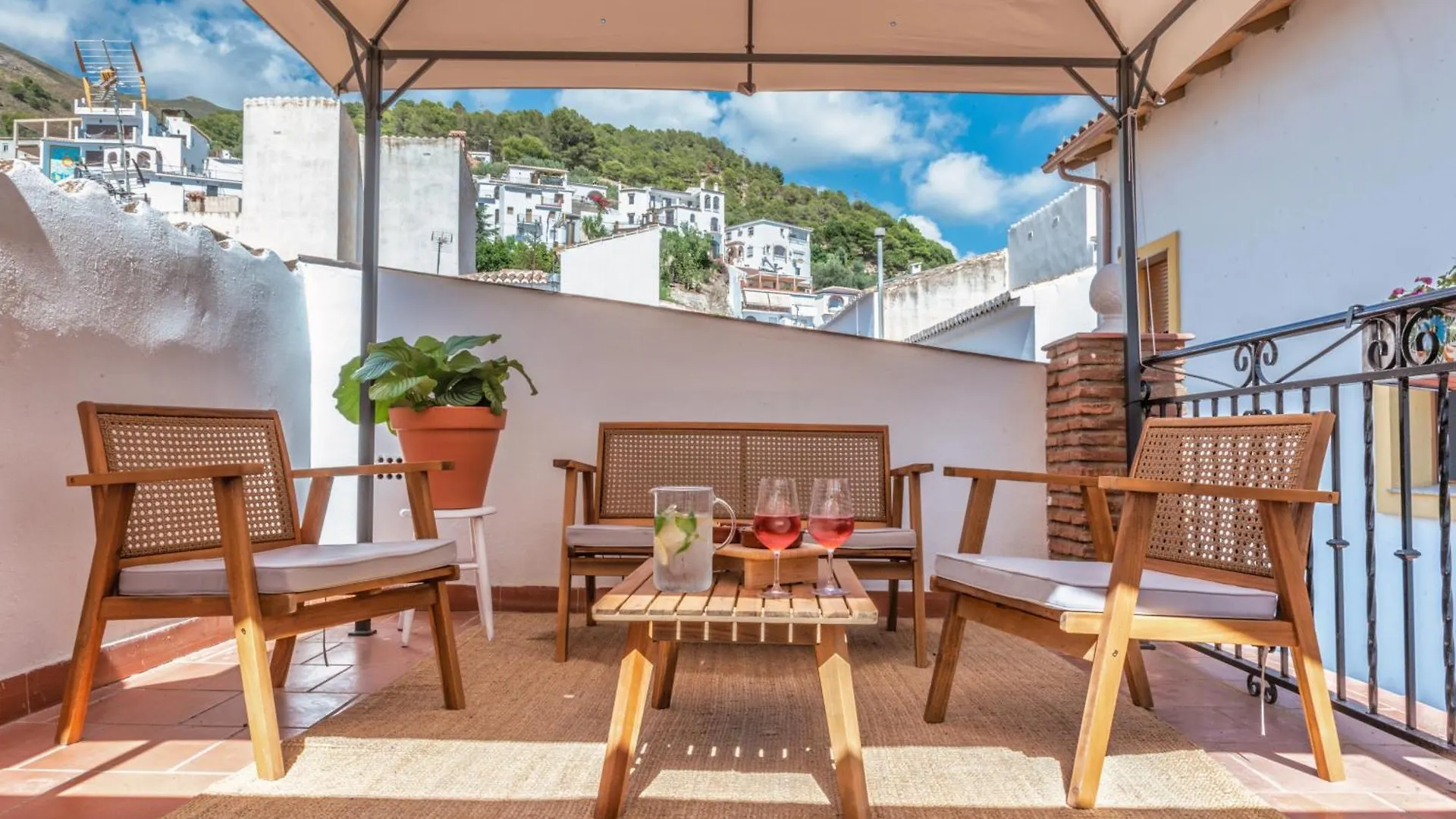 住宿加早餐酒店 Encanto Guesthouse Canillas de Aceituno