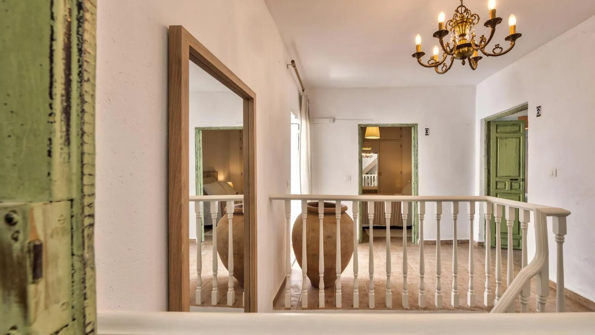 Encanto Guesthouse Canillas de Aceituno 住宿加早餐酒店